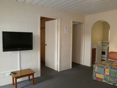 Aberdeen Court Apartments - Accommodation Rockhampton 11