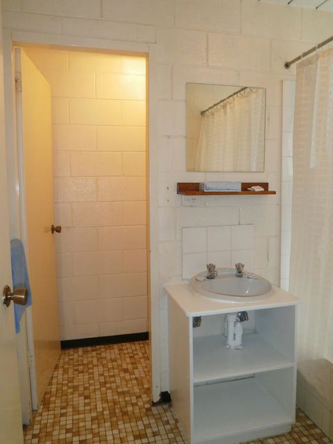 Aberdeen Court Apartments - Accommodation Rockhampton 22
