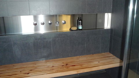 Quarry House Luxury Retreat - Accommodation Rockhampton 10