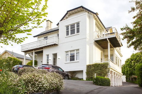Highbury Apartments - Accommodation Rockhampton 7