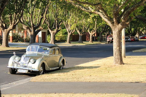 Old Bishop\'s Quarters Heritage, Modern & Unique Accommodation - Accommodation Rockhampton 16