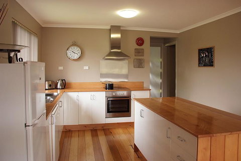 Pinestumps Holiday Home - Accommodation Rockhampton 1