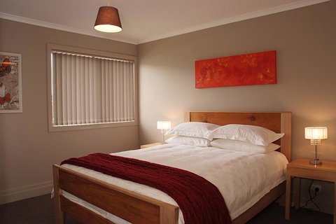Pinestumps Holiday Home - Accommodation Rockhampton 4