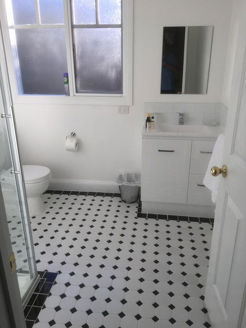 House On The Hill Bed And Breakfast - Accommodation Rockhampton 12