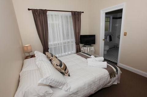 House On The Hill Bed And Breakfast - Accommodation Rockhampton 39