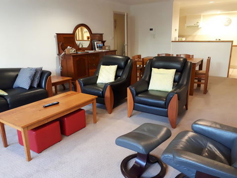 Jenatt Apartments Salamanca - Accommodation Rockhampton 13