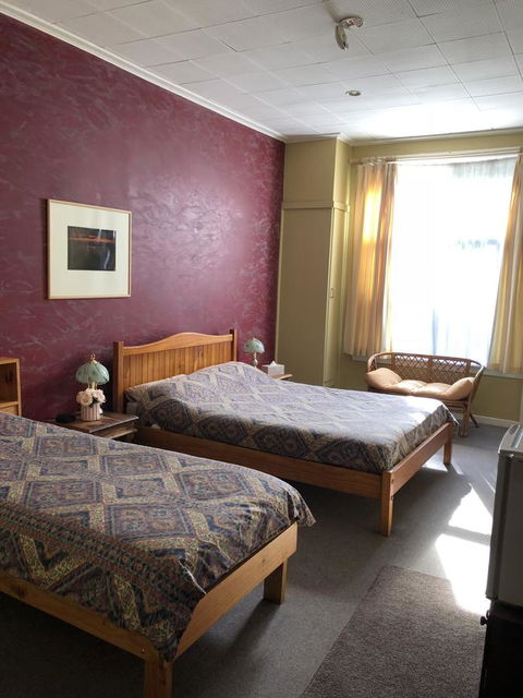 Mount Black Lodge - Accommodation Rockhampton 0
