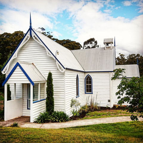 Old White Church Bed & Breakfast - Accommodation Rockhampton 30