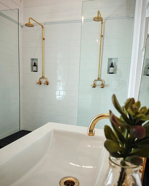 Old White Church Bed & Breakfast - Accommodation Rockhampton 12