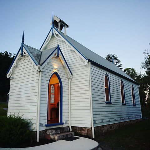 Old White Church Bed & Breakfast - Accommodation Rockhampton 0