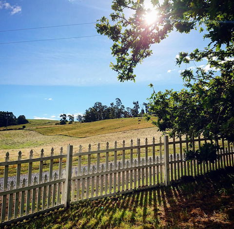 Old White Church Bed & Breakfast - Accommodation Rockhampton 28
