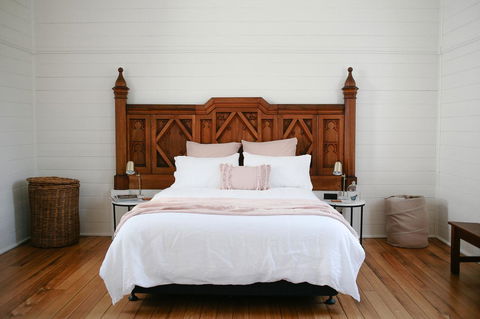 Old White Church Bed & Breakfast - Accommodation Rockhampton 25