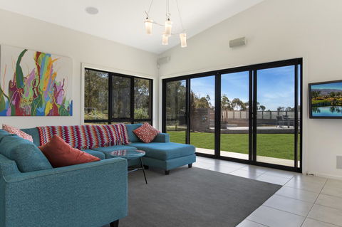 Blu-Sea 365 - Accommodation Rockhampton 13