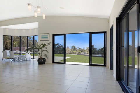 Blu-Sea 365 - Accommodation Rockhampton 15