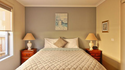 Hobart Villa - Accommodation Rockhampton 7