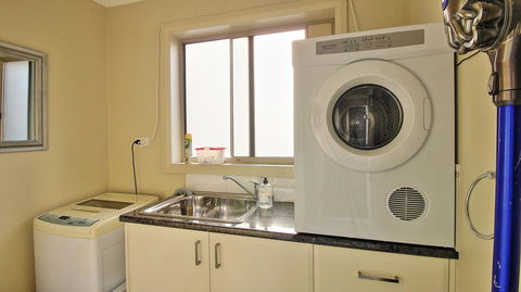 Hobart Villa - Accommodation Rockhampton 11