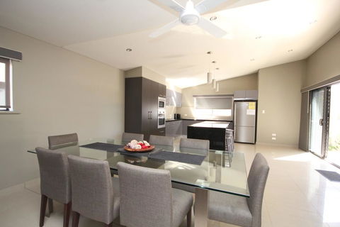 NORTHERN HAVEN-3/16 David Campbell St NH - Accommodation Rockhampton 2