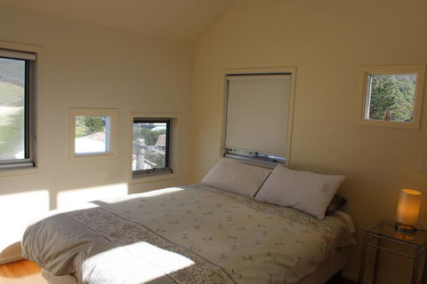 NORTHPOINT 1 - Accommodation Rockhampton 1