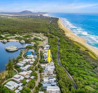 NORTHSHOR- ULTIMATE BEACH HOUSE - Accommodation Rockhampton