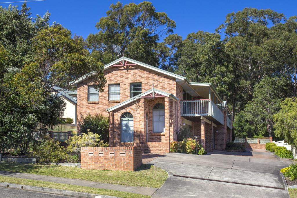Mount Kingiman ACT Accommodation Rockhampton