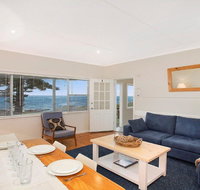 Ocean Blue Apartment One - oceanfront apartment - Accommodation Rockhampton