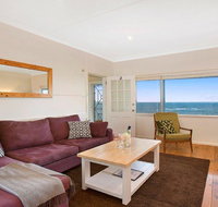 Ocean Blue Apartment Two - oceanfront apartment - Accommodation Rockhampton