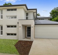 OCEAN BREEZE Family Home - Accommodation Rockhampton