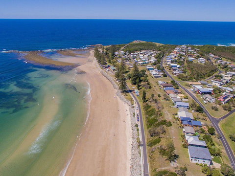 Ocean Dreaming- Amazing Views - Just Listed Up Dated Photos Available Shortly. - Accommodation Rockhampton 1