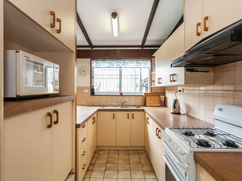 OCEAN SOUNDS - Anglesea - Accommodation Rockhampton 2