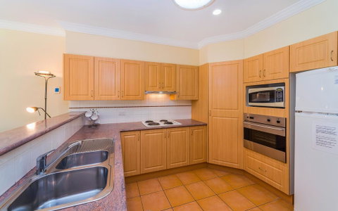 Oceania Cottage - LJHooker Yamba - Accommodation Rockhampton 3