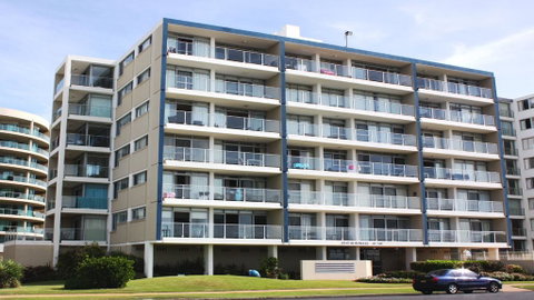 Oceanic 1 - On Forster Main Beach! - Accommodation Rockhampton 0