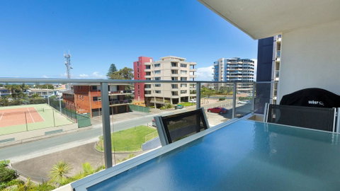 Oceanic 10 -On Forster Main Beach! - Accommodation Rockhampton 3