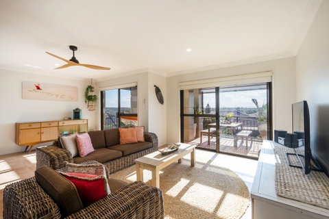 Oceanside - Accommodation Rockhampton 0
