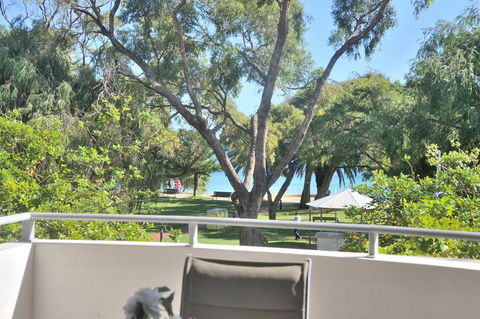 OceanView Apartment - Accommodation Rockhampton 0