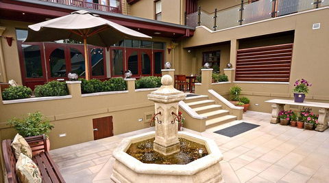 Old Bank Boutique Hotel - Accommodation Rockhampton 0