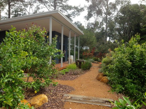 Old Dairy Cottage - Accommodation Rockhampton 2
