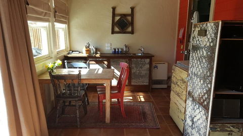 Old Leura Dairy - Accommodation Rockhampton 1