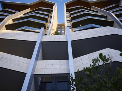 ONE OAK (693I) - Accommodation Rockhampton 0