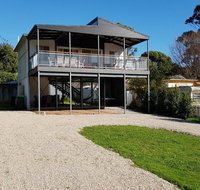 Our Place - 12 Boathaven Drive - Accommodation Rockhampton