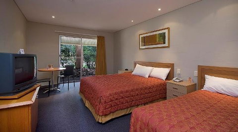 Outback Pioneer Hotel - Accommodation Rockhampton 1
