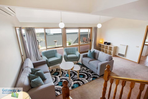 Oyster View - Accommodation Rockhampton 3