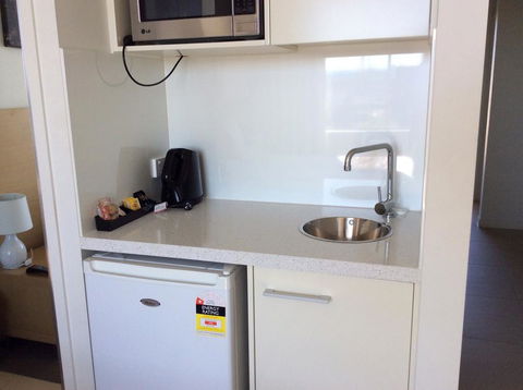 PA Apartments - Accommodation Rockhampton 3