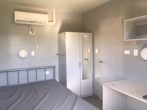 Palm Tree Backpackers - Accommodation Rockhampton 0