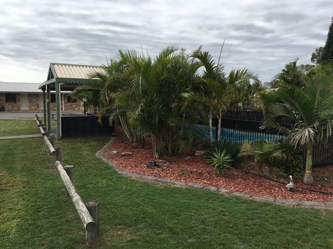 Palm Valley Motel - Accommodation Rockhampton 3