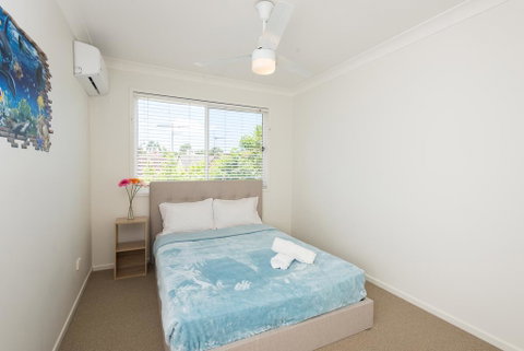 Panda Holiday -Close Mountain Ocean Pet Friendly - Accommodation Rockhampton 1