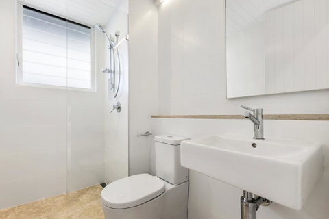 Paperbark B - Luxury Duplex Sunshine Beach - Accommodation Rockhampton 0