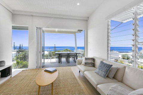 Paperbark B - Luxury Duplex Sunshine Beach - Accommodation Rockhampton 2