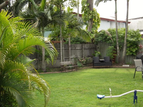 Paradise Motel - Accommodation Rockhampton 2