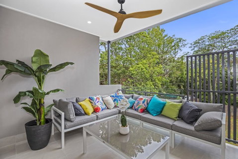 Park Avenue Luxe Townhouse Brand New Sleeps 9 - Accommodation Rockhampton 1