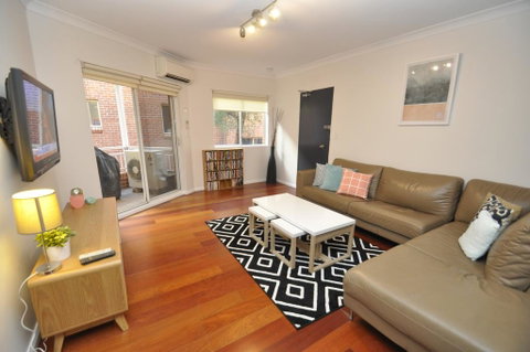 Parramatta Self-Contained Two-Bedroom Apartment (4LEN) - Accommodation Rockhampton 0